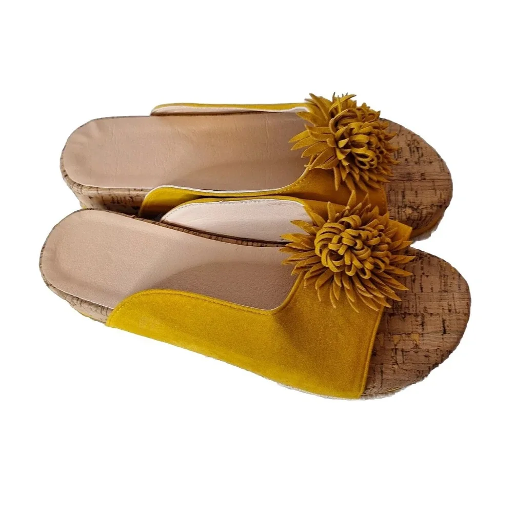 Womens Boutique Unbranded Slip On Espadrilles 42‎ US 11 Mustard Fringe Flower